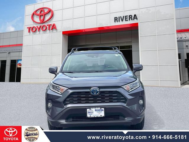 Used 2021 Toyota RAV4 XLE w/ XLE Grade Weather Package AWD/4WD image 2