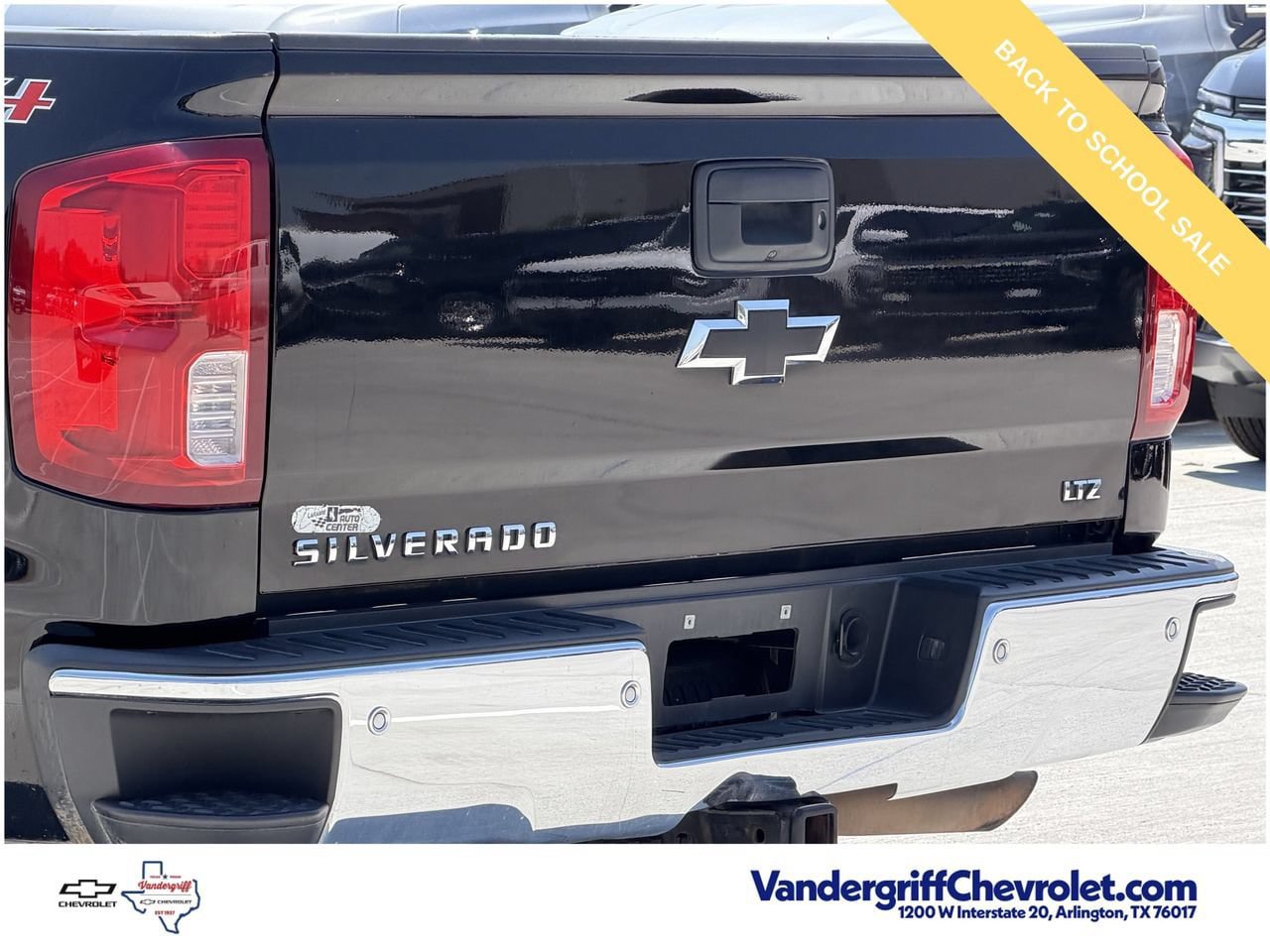 Used 2017 Chevrolet Silverado 1500 LTZ w/ LTZ Plus Package AWD/4WD image 6