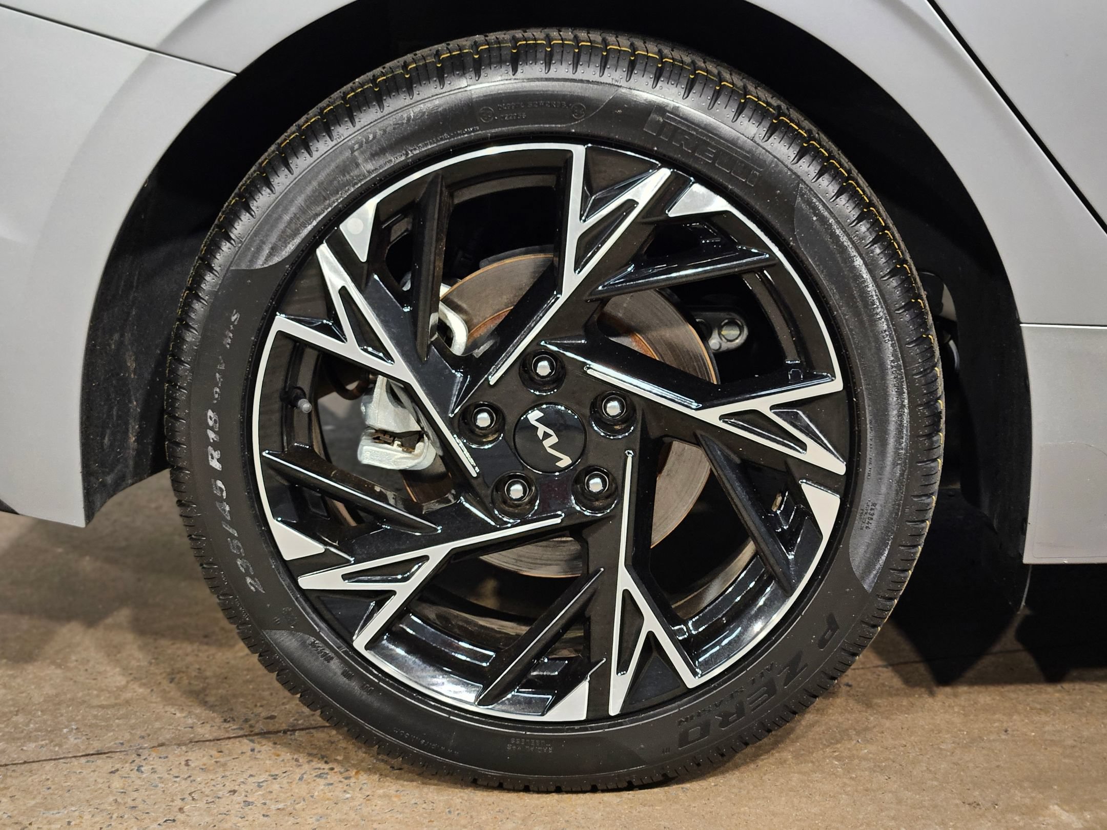 Used 2025 Kia K5 GT-Line w/ GT-Line Premium Package FWD image 17