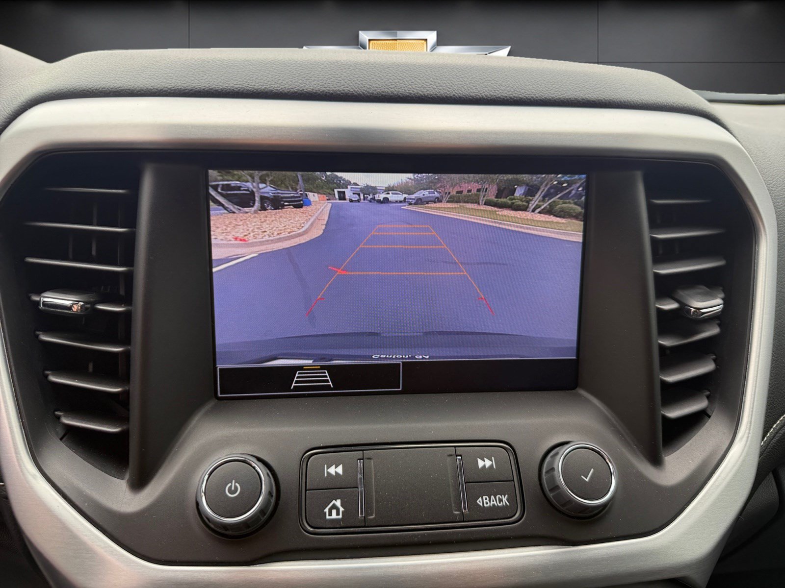 Used 2023 GMC Acadia SLE AWD/4WD image 29