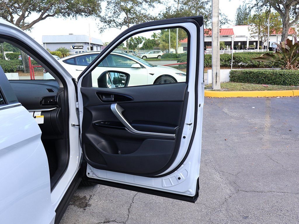 New 2026 Mitsubishi Eclipse Cross LE image 21