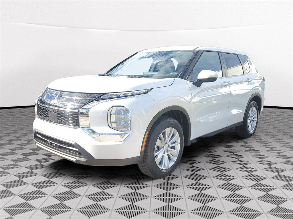 New 2026 Mitsubishi Outlander ES image 3