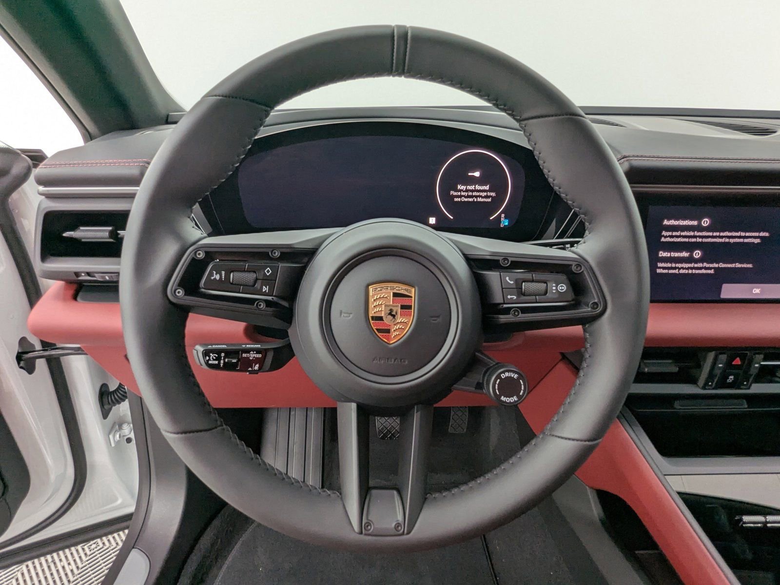 New 2025 Porsche Macan 4 Electric image 12