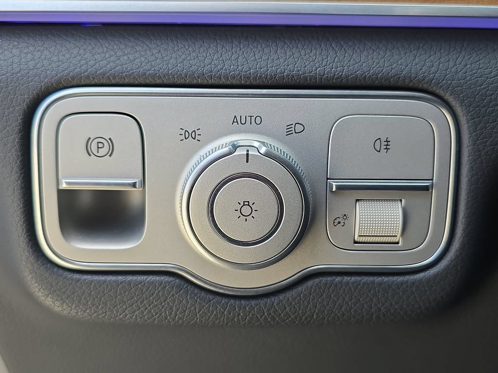 Used 2025 Mercedes-Benz GLE 350 4MATIC image 29