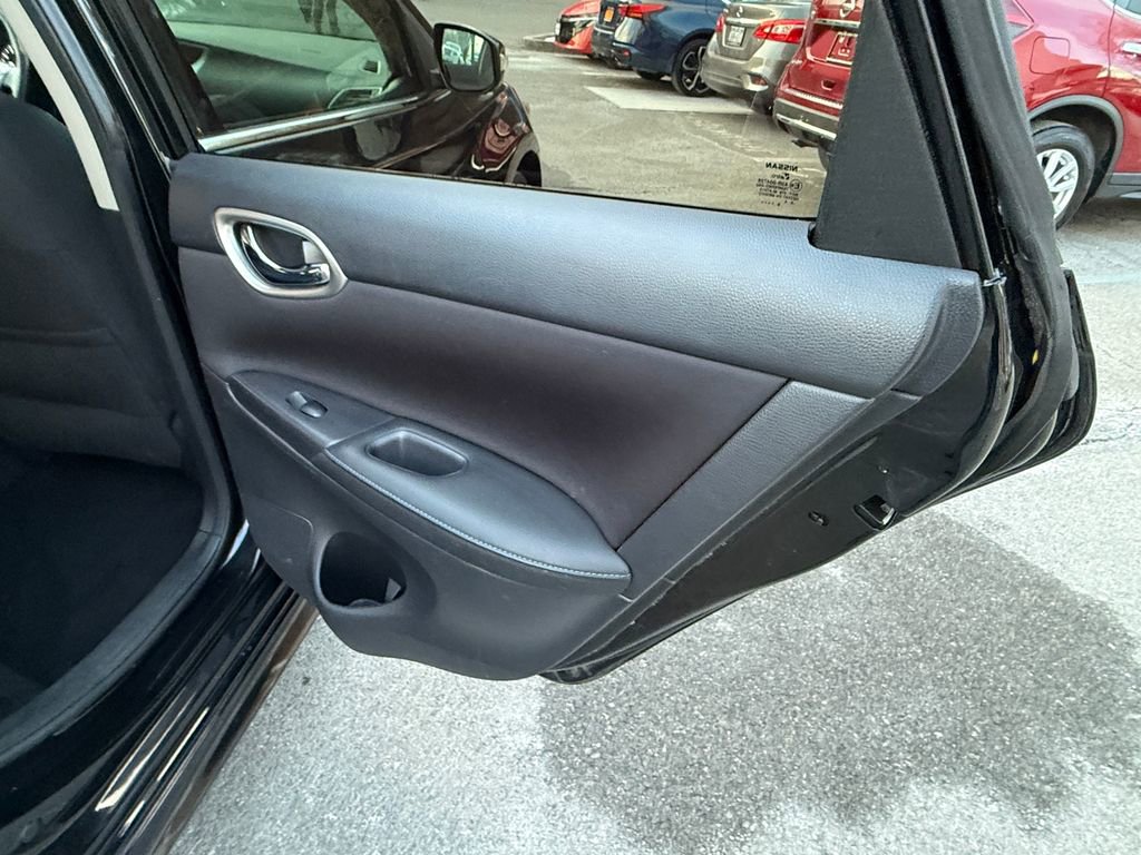 Used 2019 Nissan Sentra SR image 31