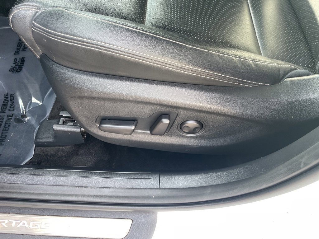 Used 2022 Kia Sportage Nightfall Edition w/ Nighfall AWD Premium Package image 7