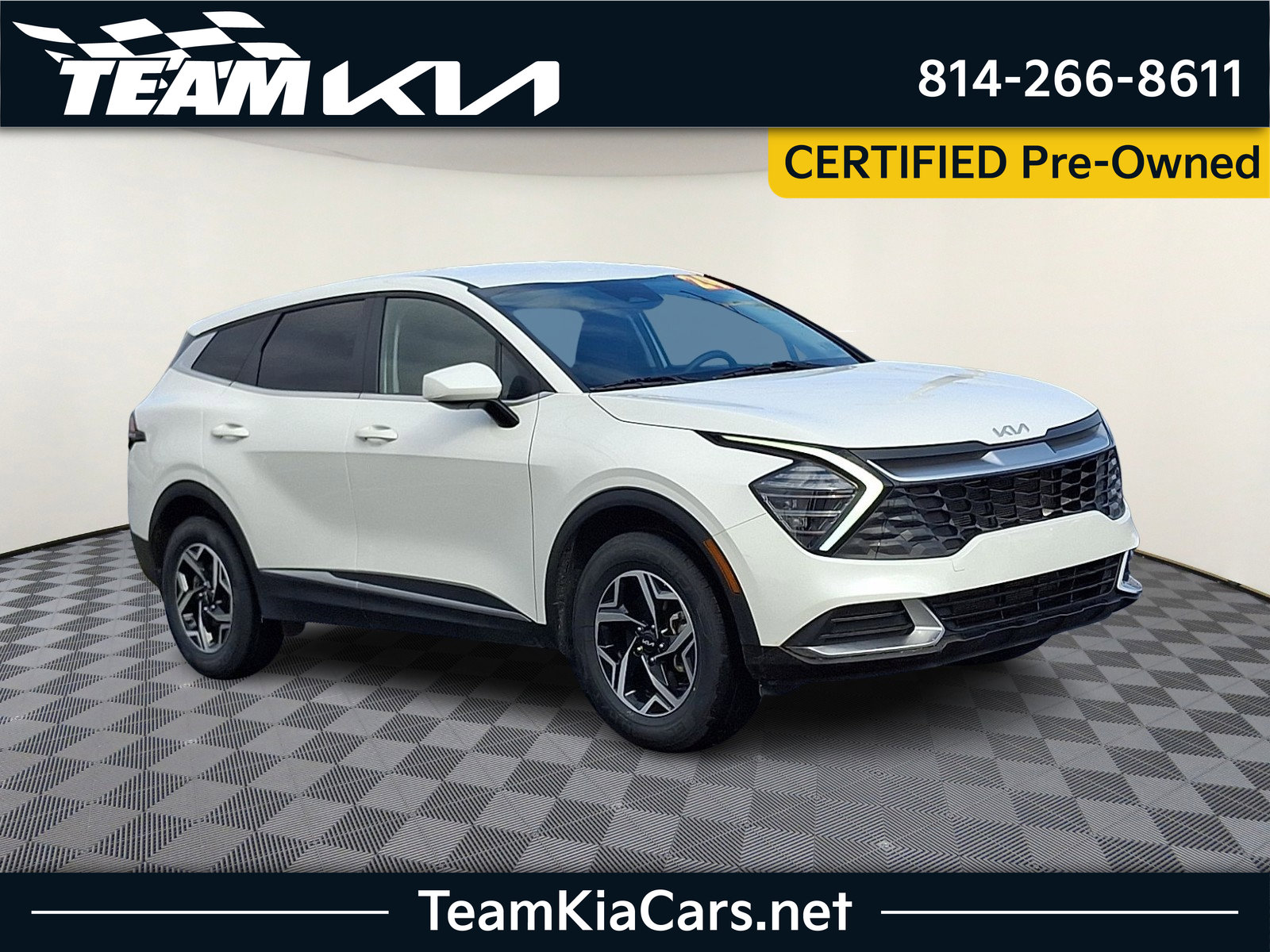 Used 2024 Kia Sportage LX image 1