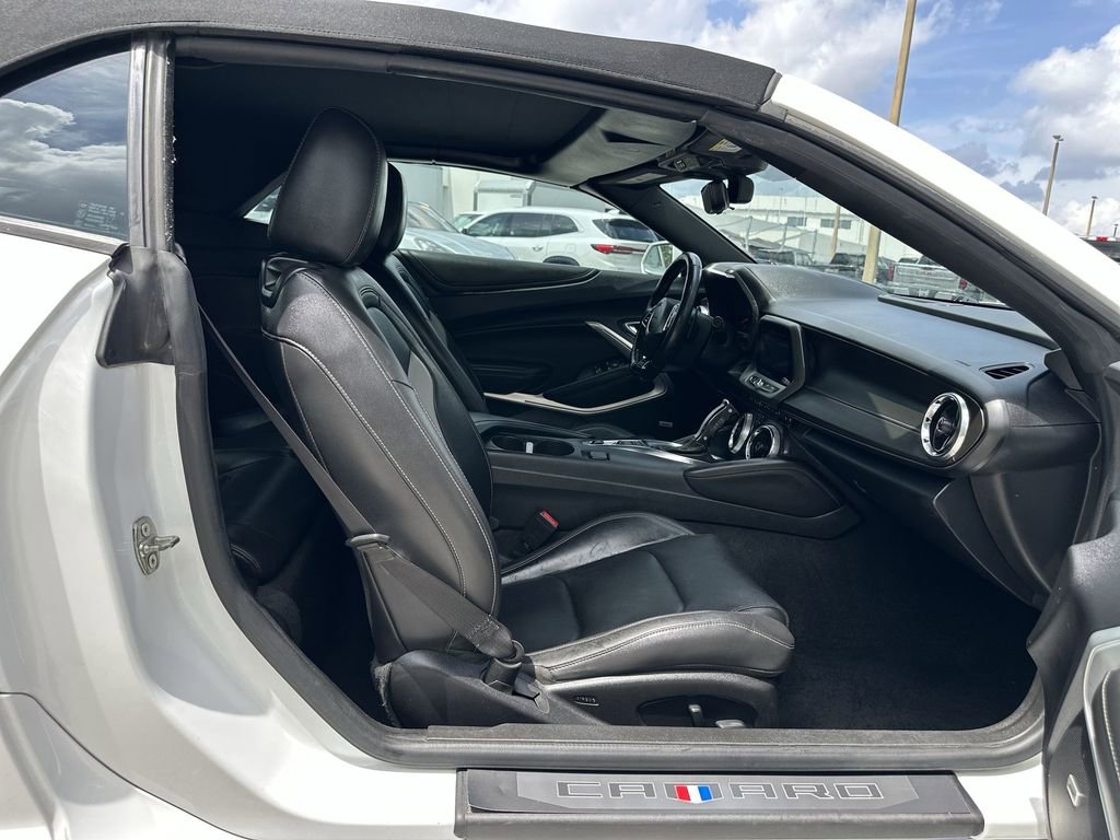 Used 2019 Chevrolet Camaro SS RWD image 28
