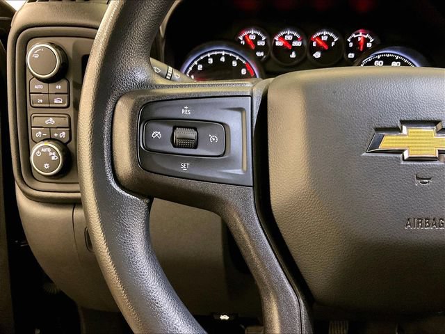 Used 2020 Chevrolet Silverado 1500 Custom w/ Custom Value Package AWD/4WD image 17