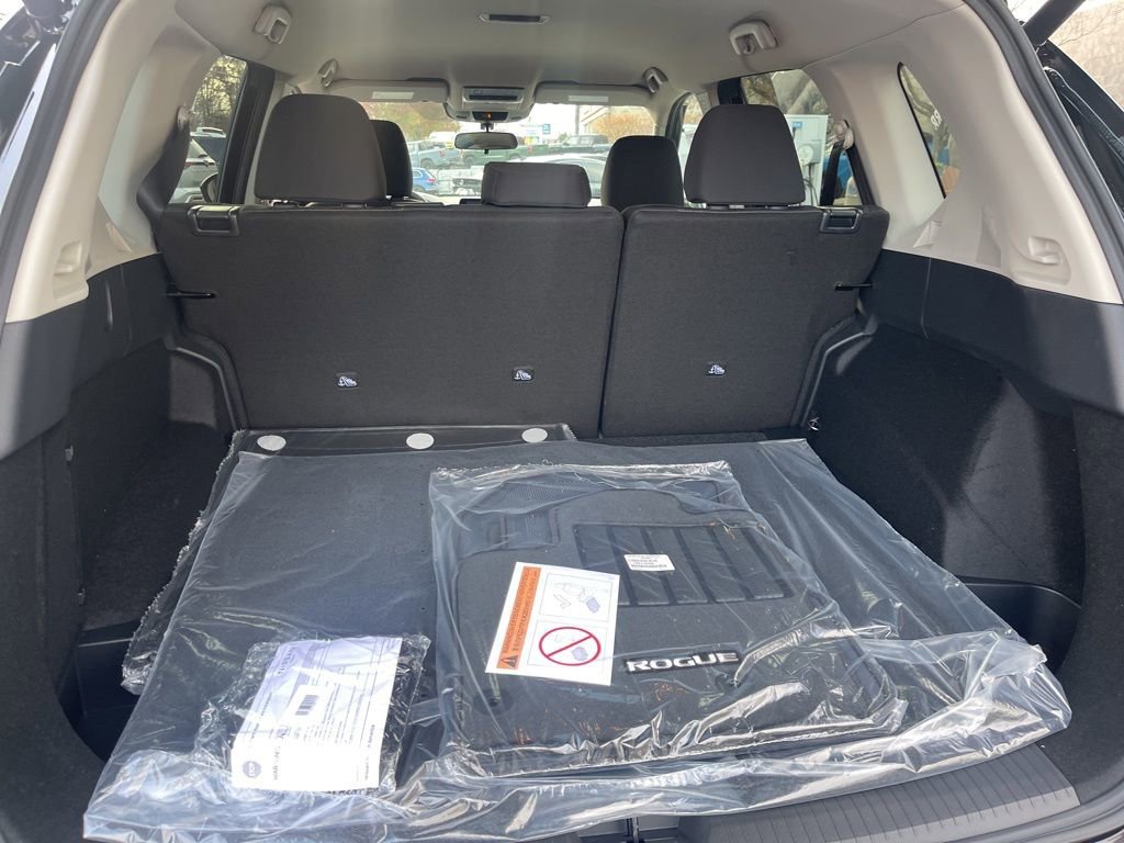 New 2026 Nissan Rogue SV w/ Cold Weather Package image 26