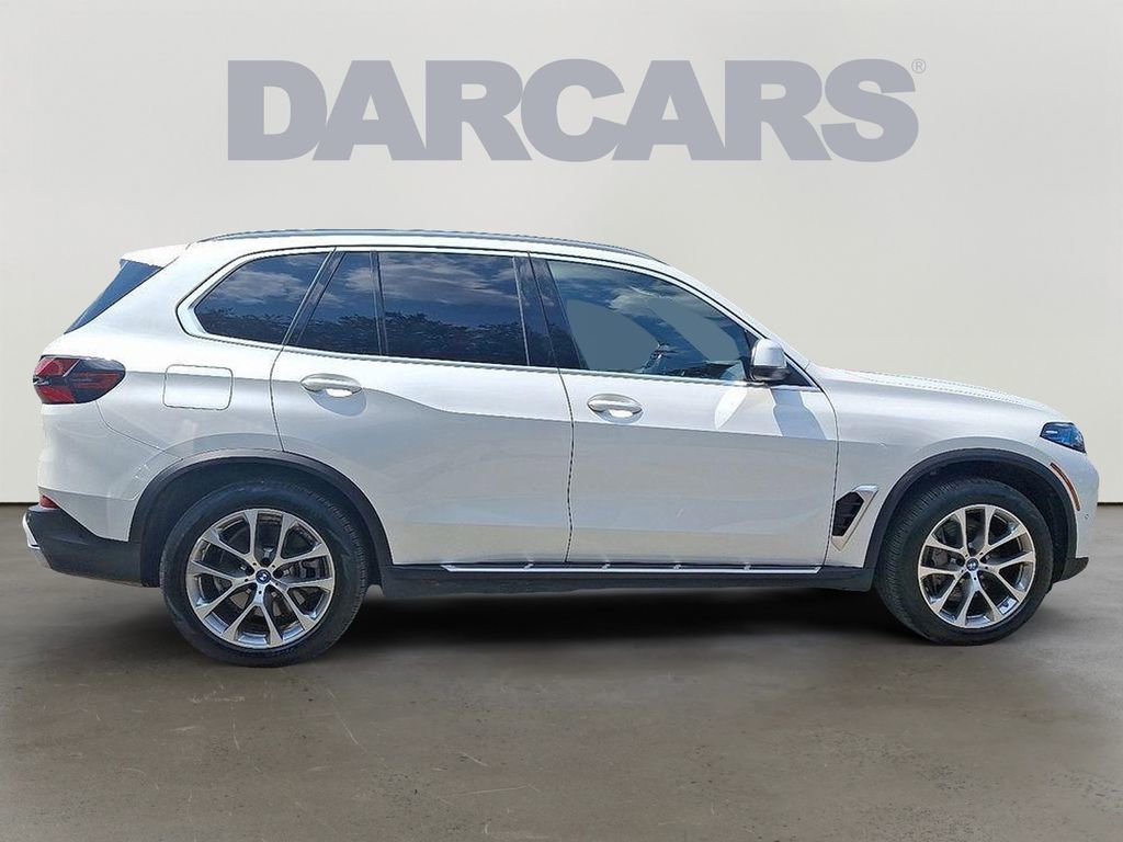 Used 2025 BMW X5 xDrive50e w/ Climate Comfort Package image 7