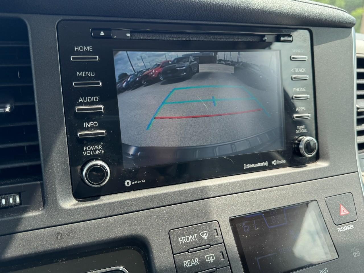 Used 2018 Toyota Sienna XLE w/ Protection Package AWD/4WD image 21
