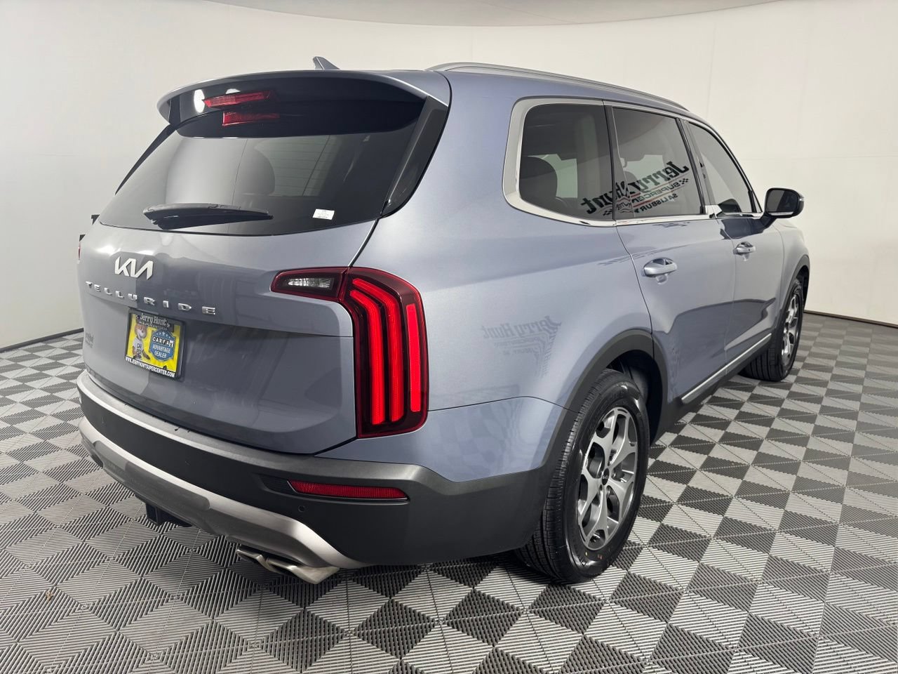 Used 2022 Kia Telluride EX w/ Towing Package FWD image 6