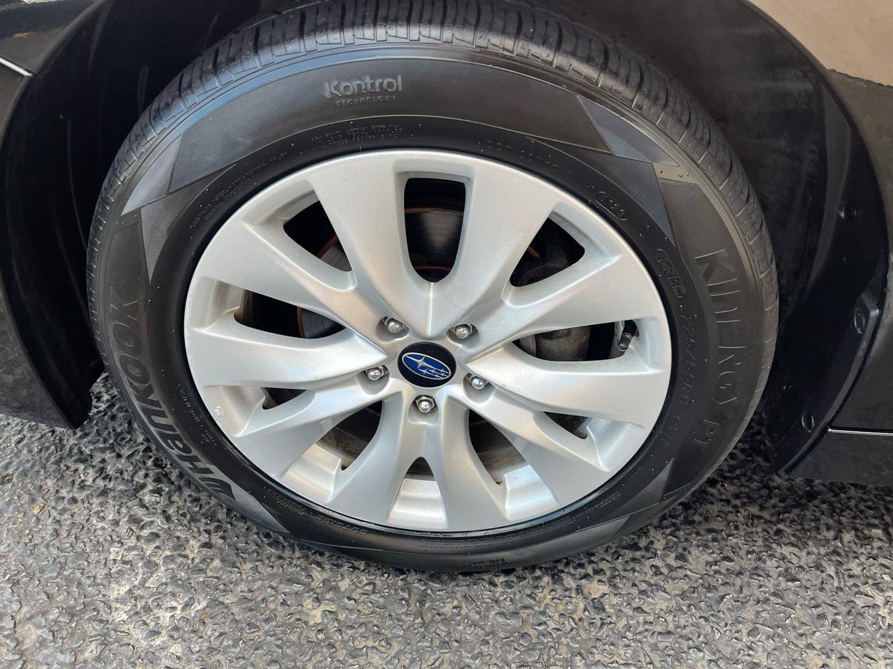 Used 2017 Subaru Legacy 2.5i w/ Alloy Wheel Package AWD/4WD image 14