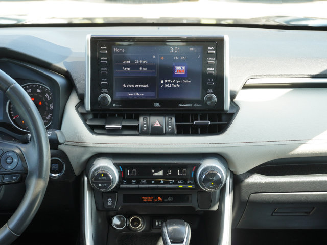 Used 2019 Toyota RAV4 XLE Premium FWD image 27