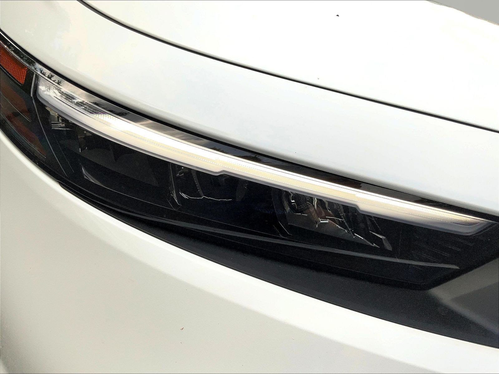 Certified 2024 Honda Accord EX image 31