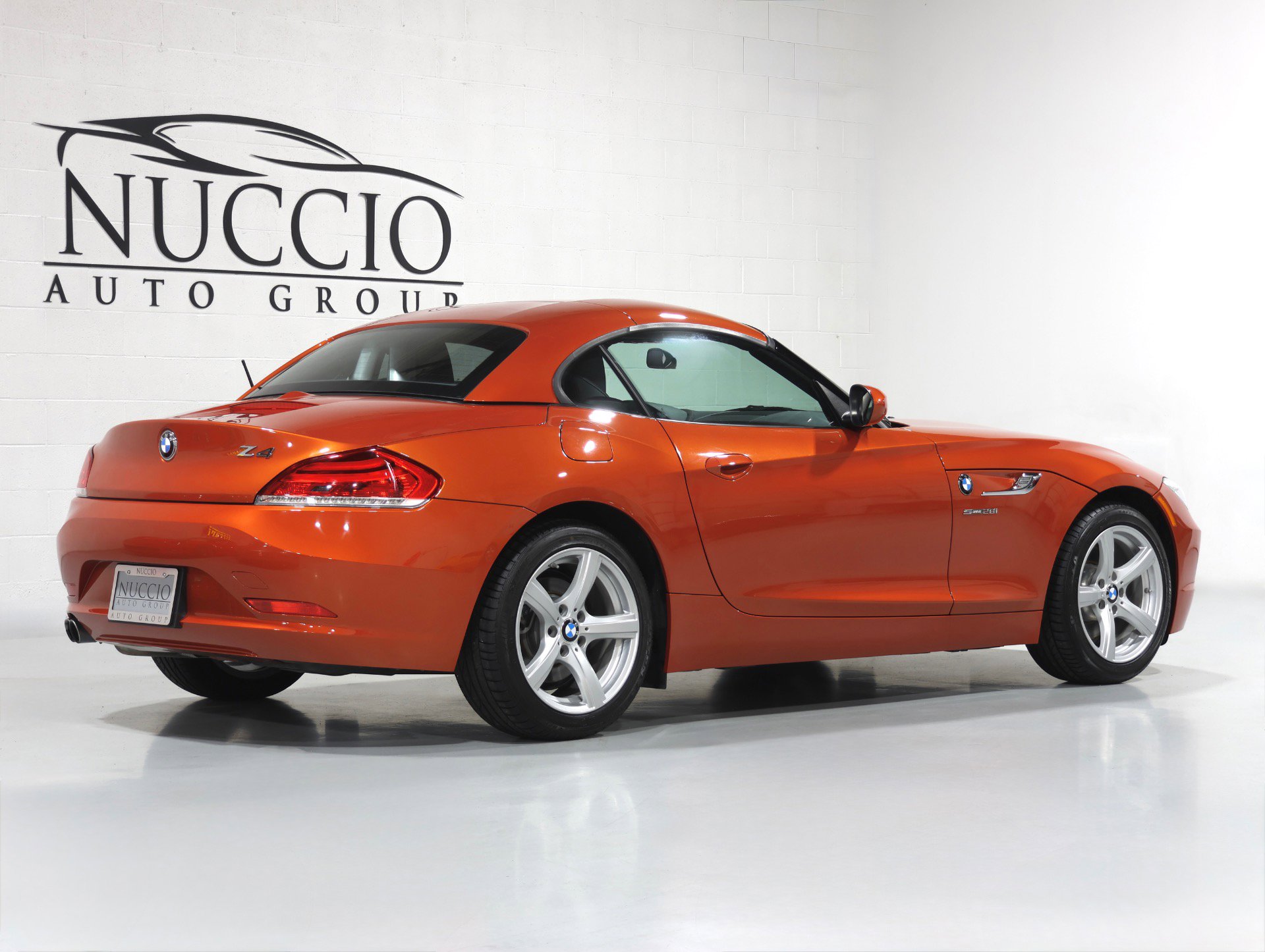 Used 2015 BMW Z4 sDrive28i image 11