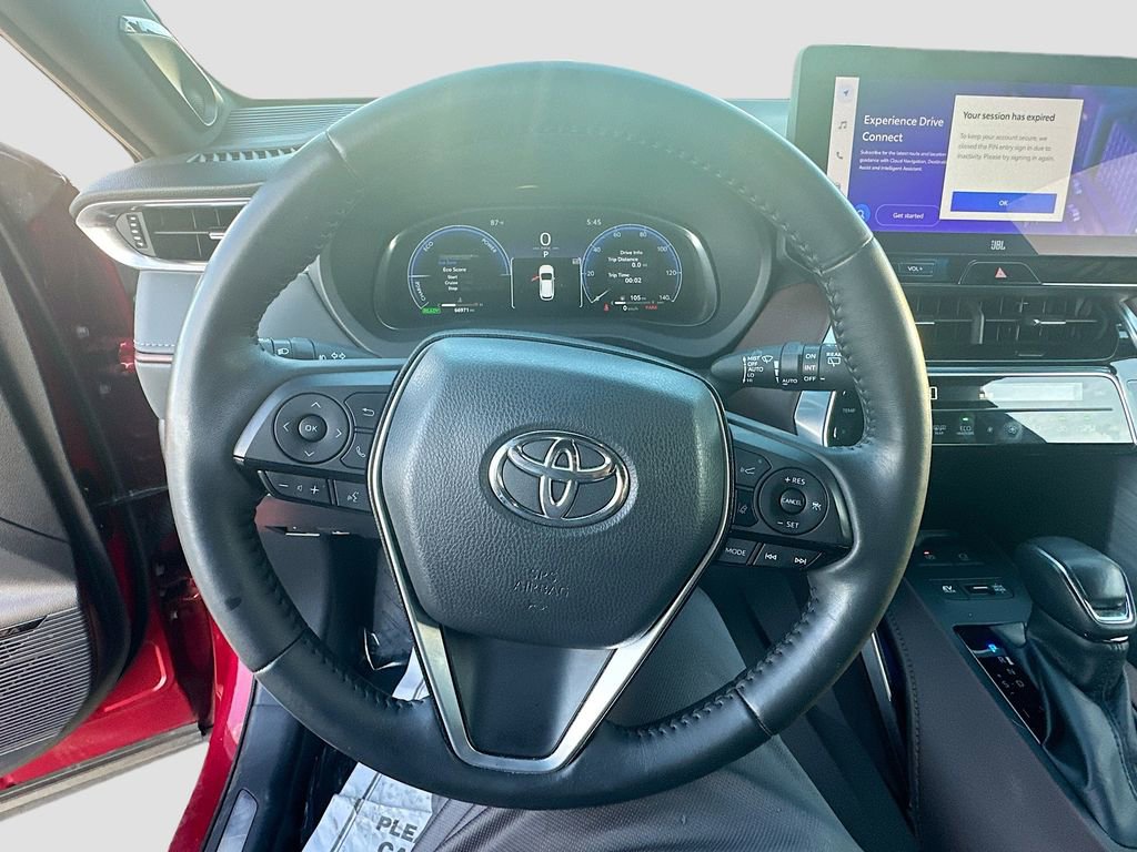 Used 2023 Toyota Venza Limited image 11