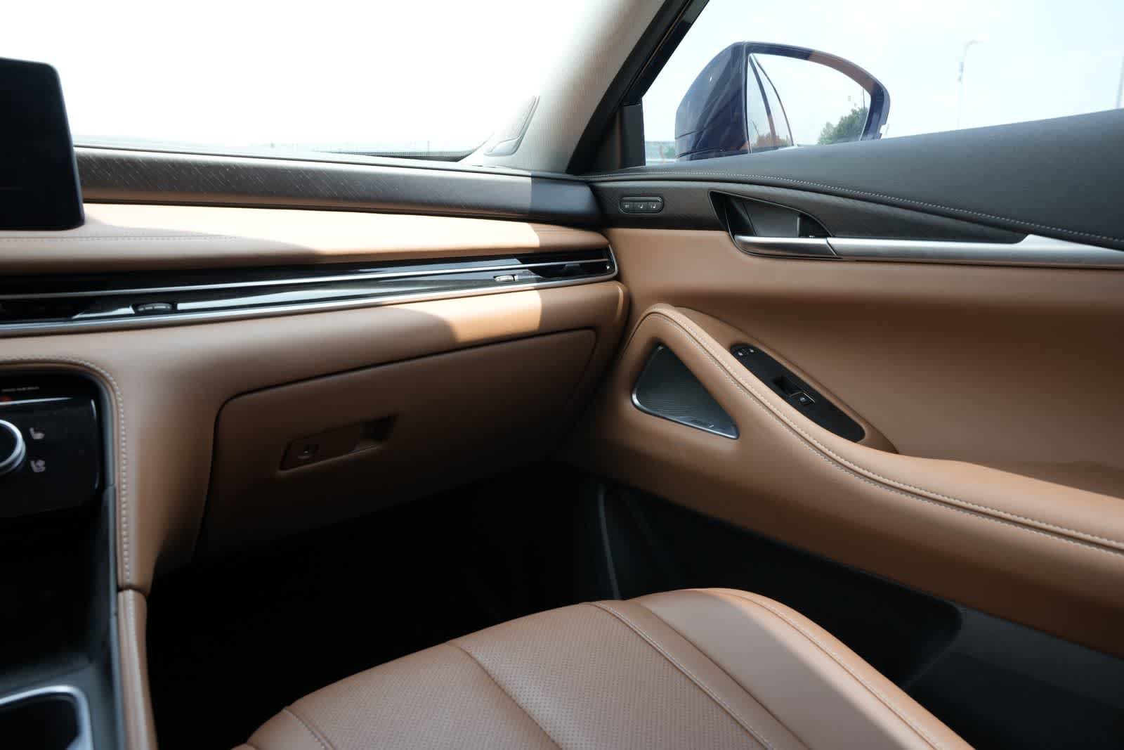 Used 2023 INFINITI QX60 Sensory w/ Vision Package AWD/4WD image 8
