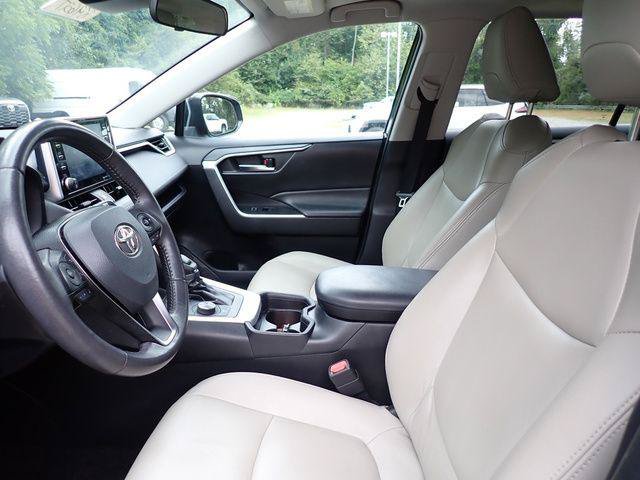 Certified 2021 Toyota RAV4 XLE w/ Convenience Package AWD/4WD image 10