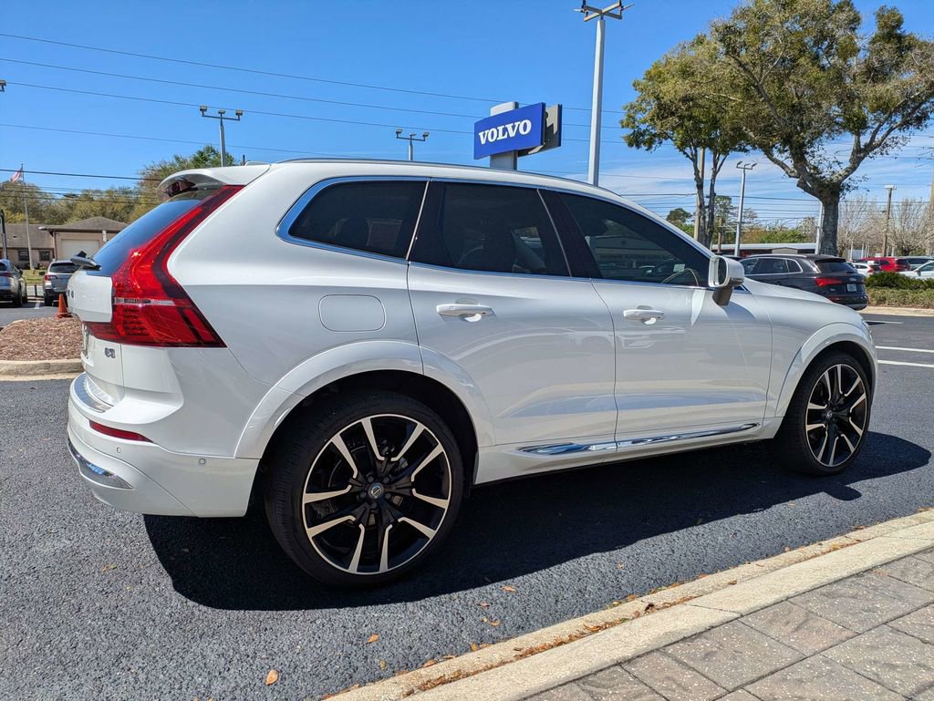 Certified 2023 Volvo XC60 B5 Ultimate w/ Protection Package Premier image 6