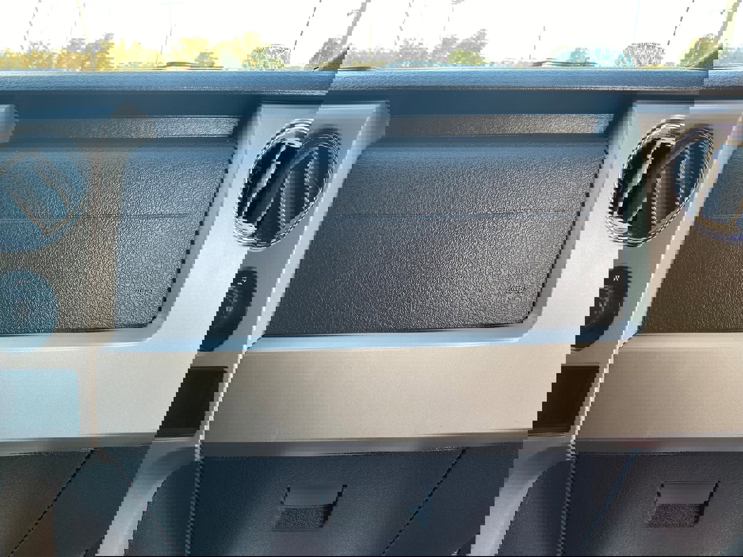 Used 2011 Ford F150 FX4 w/ FX Luxury Pkg image 16