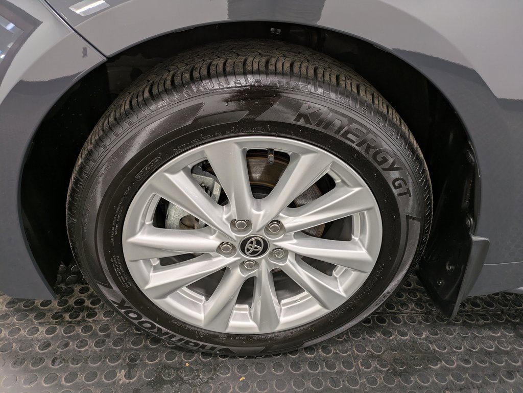 Used 2024 Toyota Corolla LE image 7