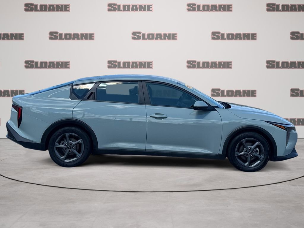 Used 2025 Kia K4 LXS image 6