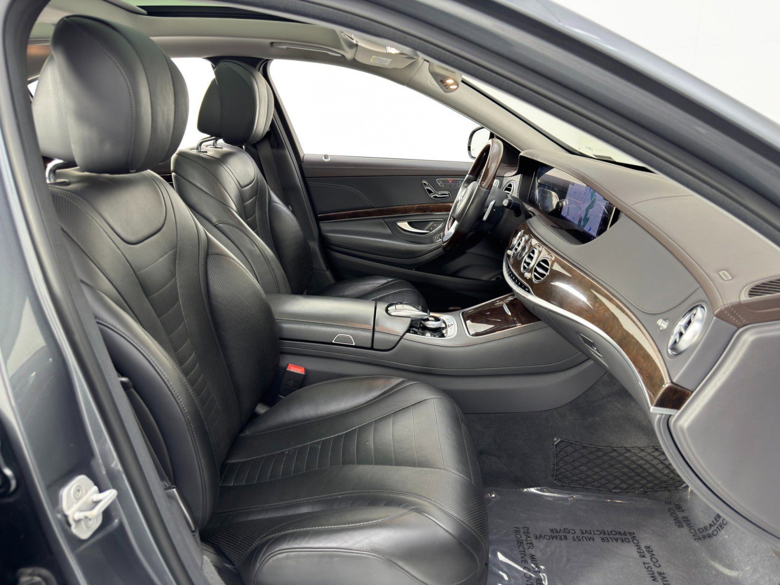 Used 2018 Mercedes-Benz S 560 Sedan image 15