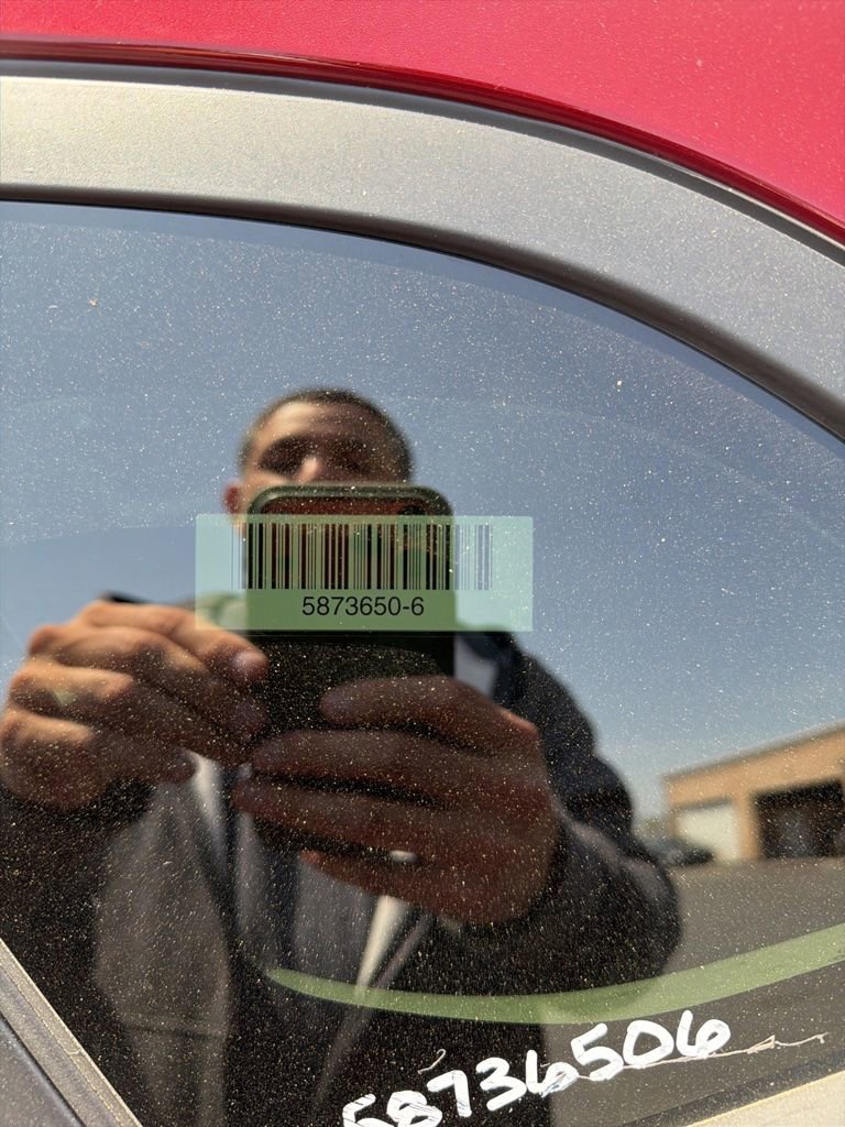 Used 2025 Chevrolet Trax LT w/ LT Convenience Package image 9