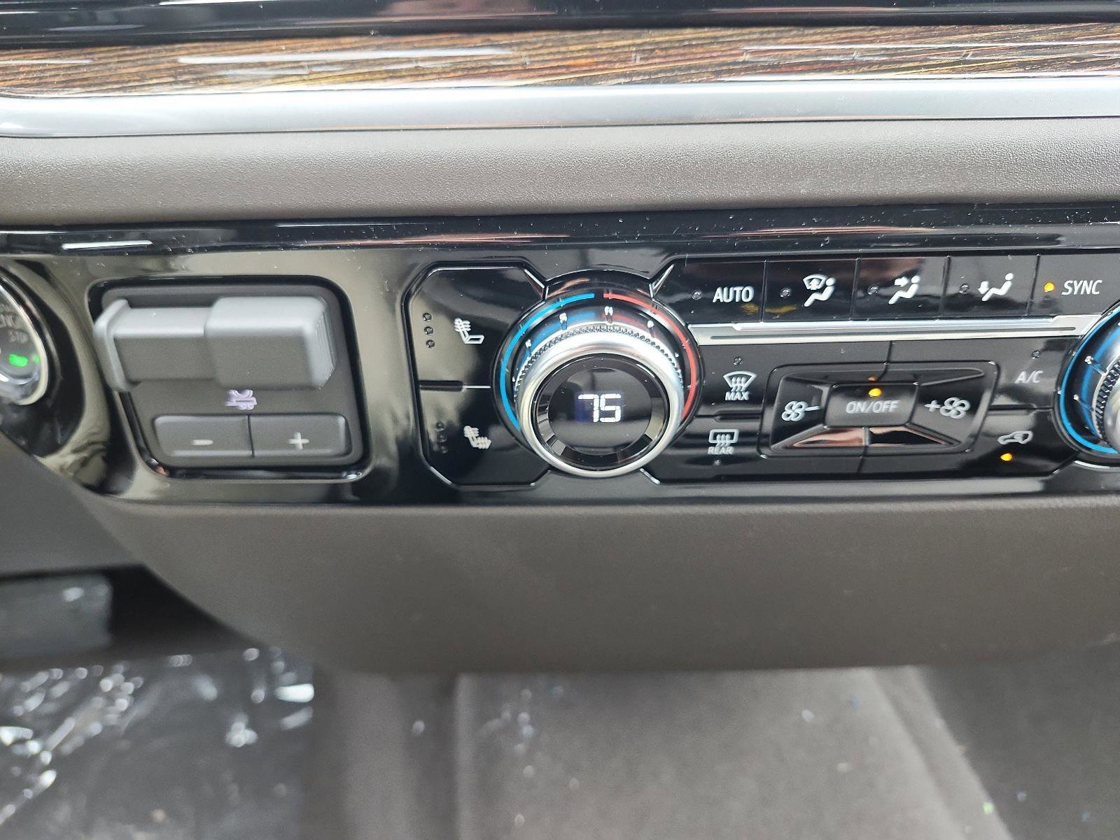 New 2026 GMC Sierra 1500 SLE AWD/4WD image 16