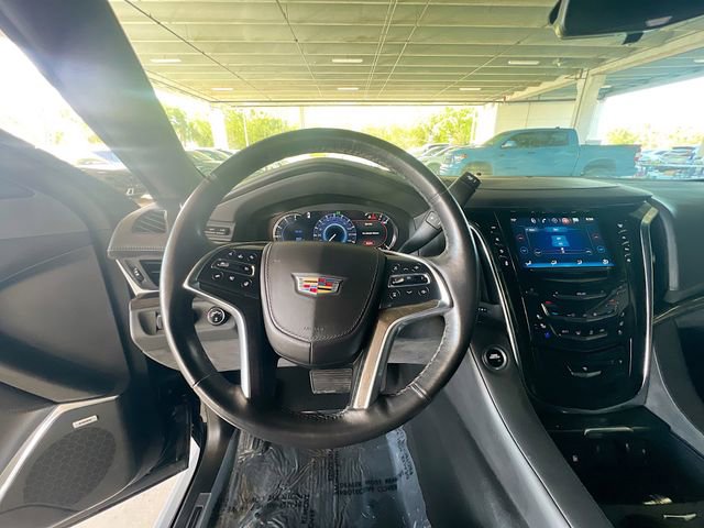 Used 2018 Cadillac Escalade Platinum image 14