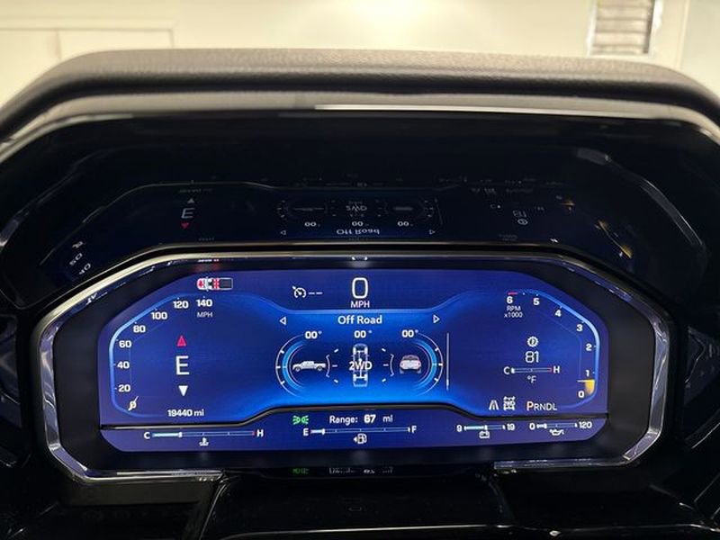 Used 2025 Chevrolet Silverado 1500 LT image 34