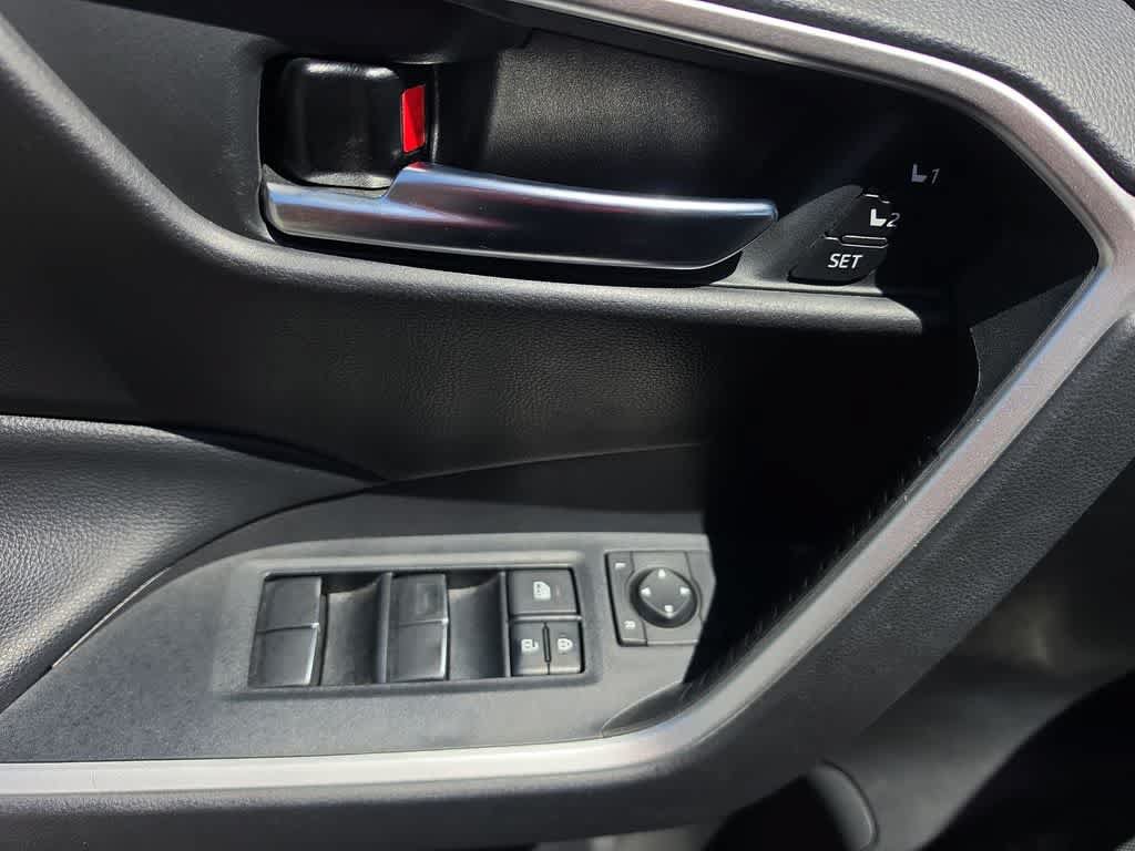 Used 2020 Toyota RAV4 XLE Premium AWD/4WD image 13