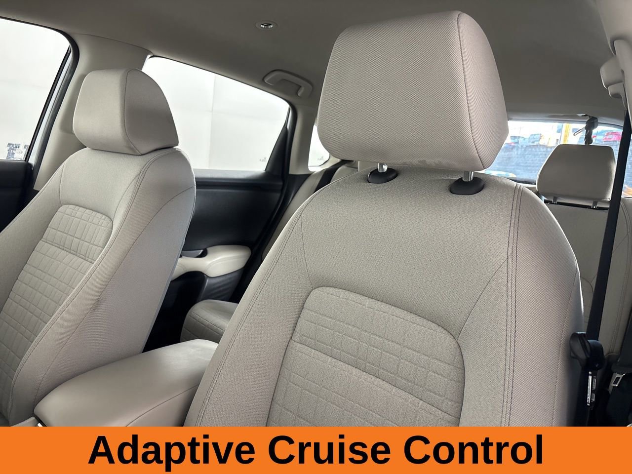 Used 2025 Honda HR-V LX image 9