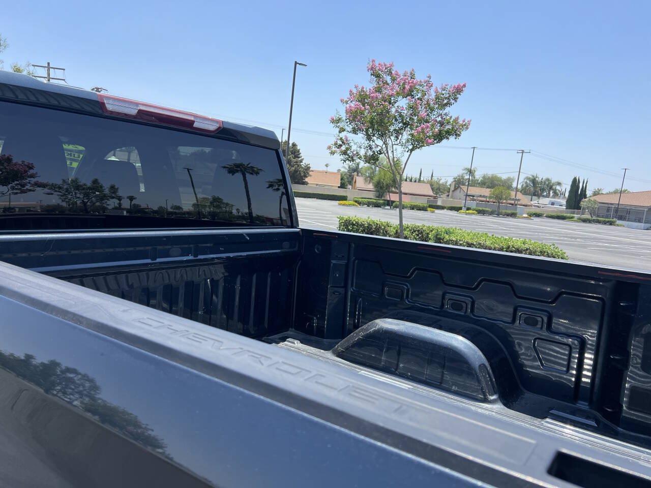 Used 2021 Chevrolet Silverado 1500 LT RWD image 14