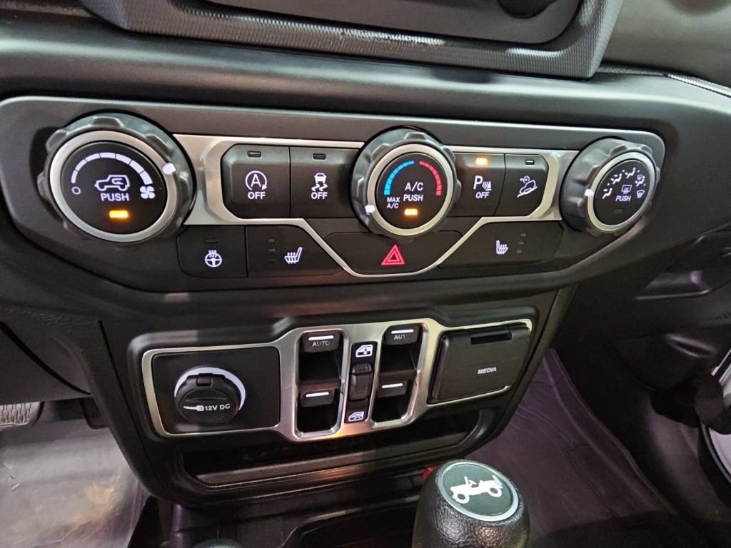 Used 2019 Jeep Wrangler Unlimited Sport S AWD/4WD image 19