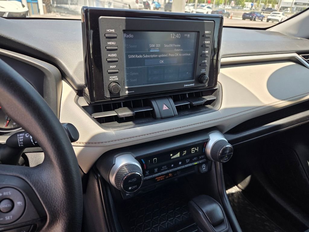 Used 2021 Toyota RAV4 XLE FWD image 23