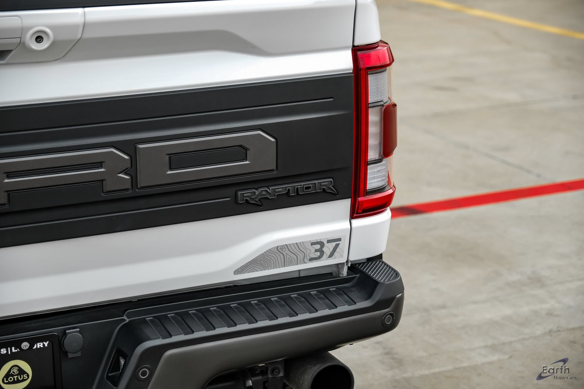 Used 2023 Ford F150 Raptor w/ Raptor 37 Performance Package AWD/4WD image 16