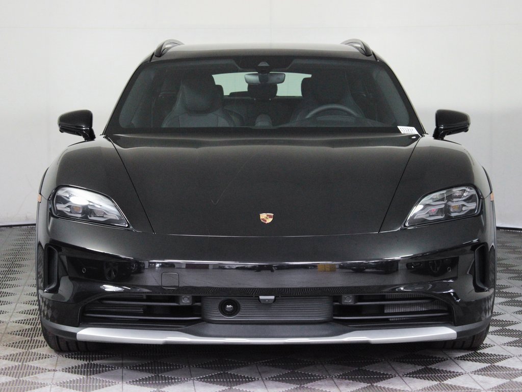 Used 2025 Porsche Taycan 4S image 10