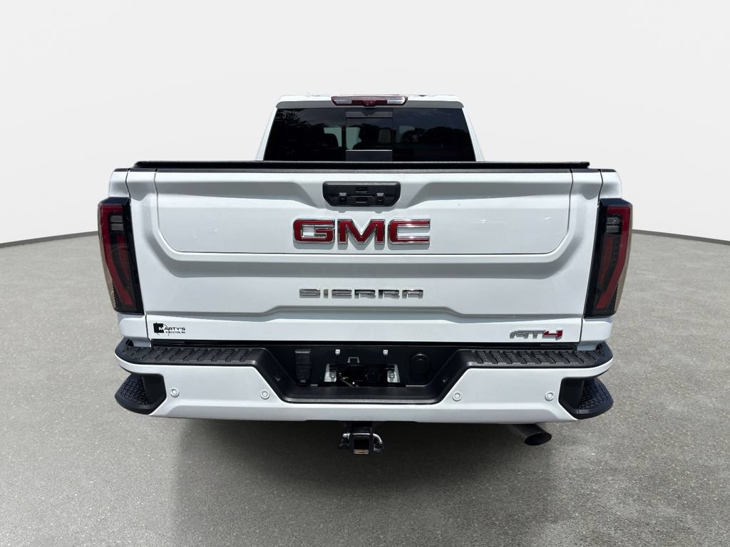 Used 2024 GMC Sierra 2500 AT4 w/ Technology Package AWD/4WD image 5