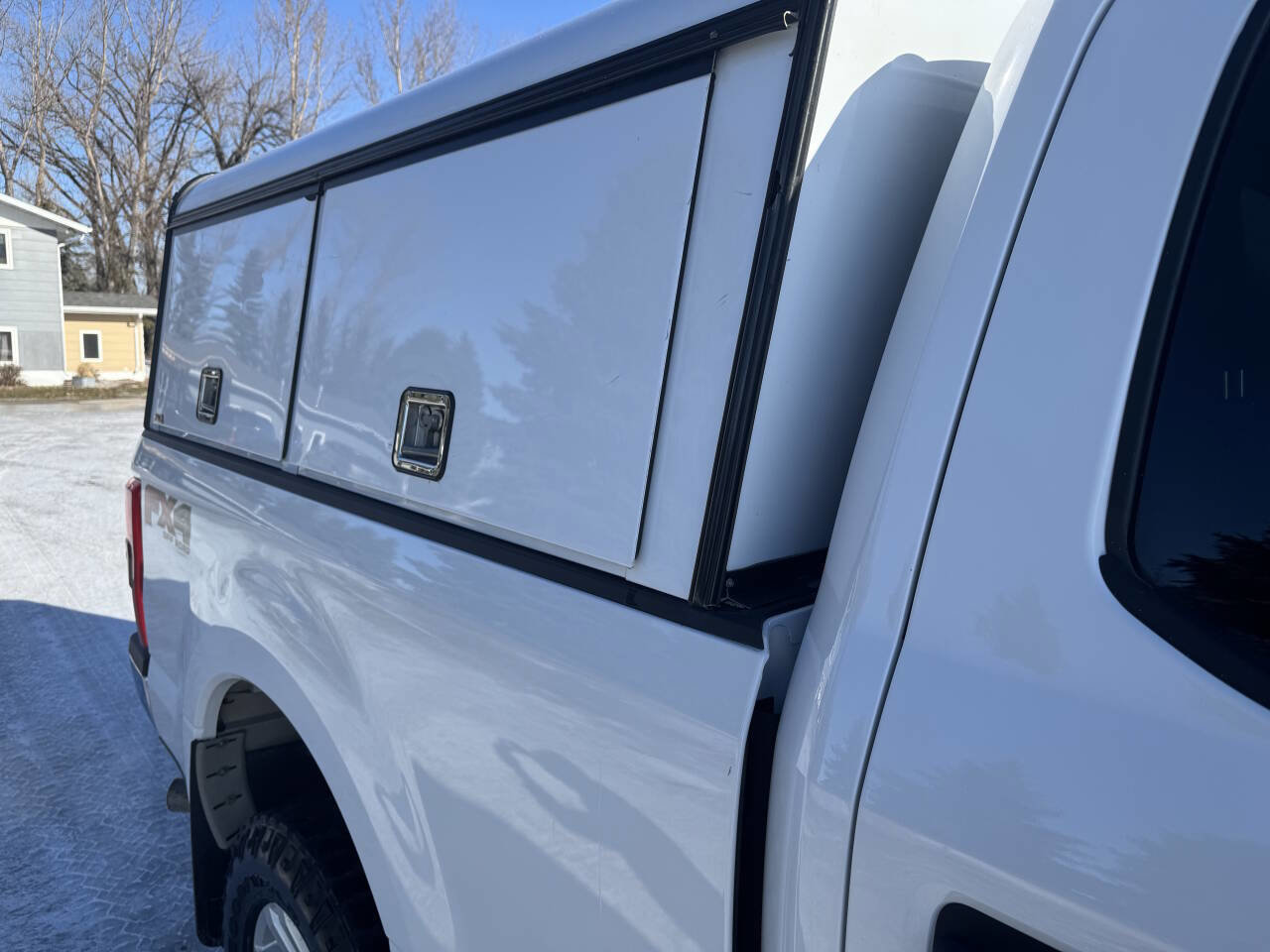 Used 2019 Ford F350 XLT w/ FX4 Off-Road Package image 27