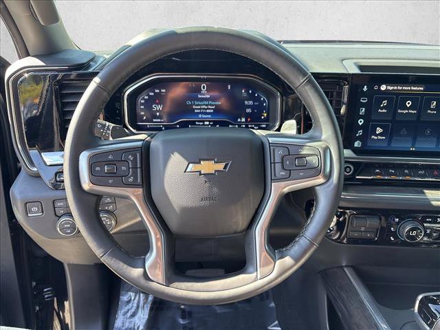Used 2025 Chevrolet Silverado 1500 LTZ w/ LTZ Premium Package AWD/4WD image 17
