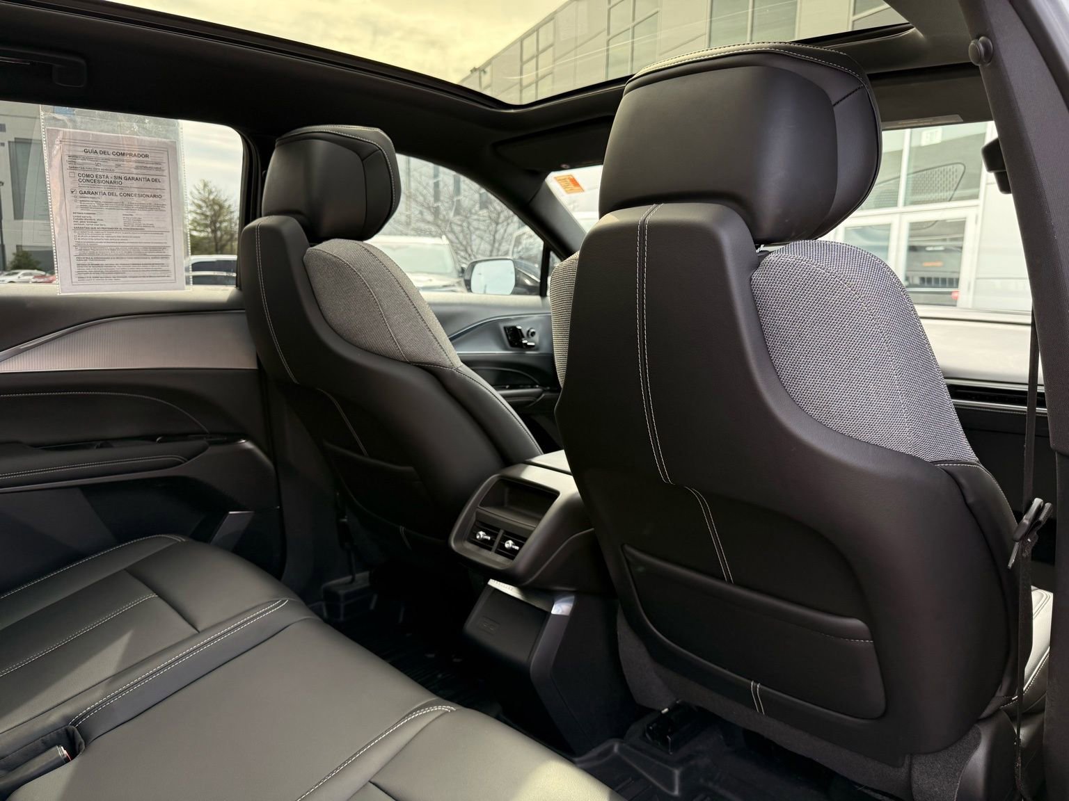 Used 2024 Cadillac Lyriq Tech image 34