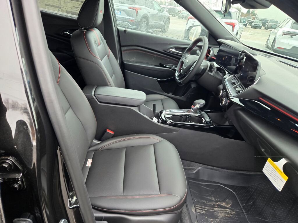New 2026 Chevrolet Trax RS w/ Driver Confidence Package image 4
