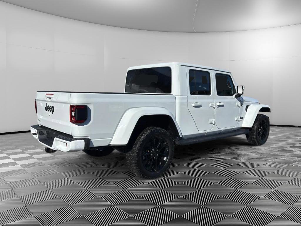 Used 2023 Jeep Gladiator Overland image 4