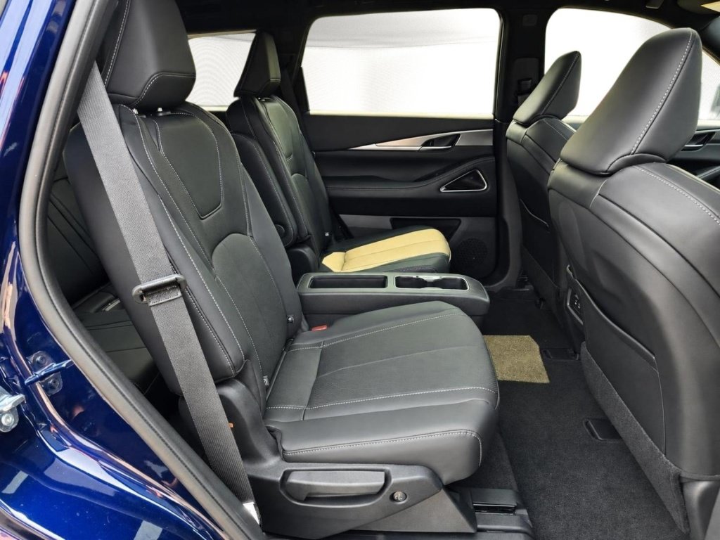 New 2027 INFINITI QX60 Sport w/ Dark Cargo Package AWD/4WD image 26