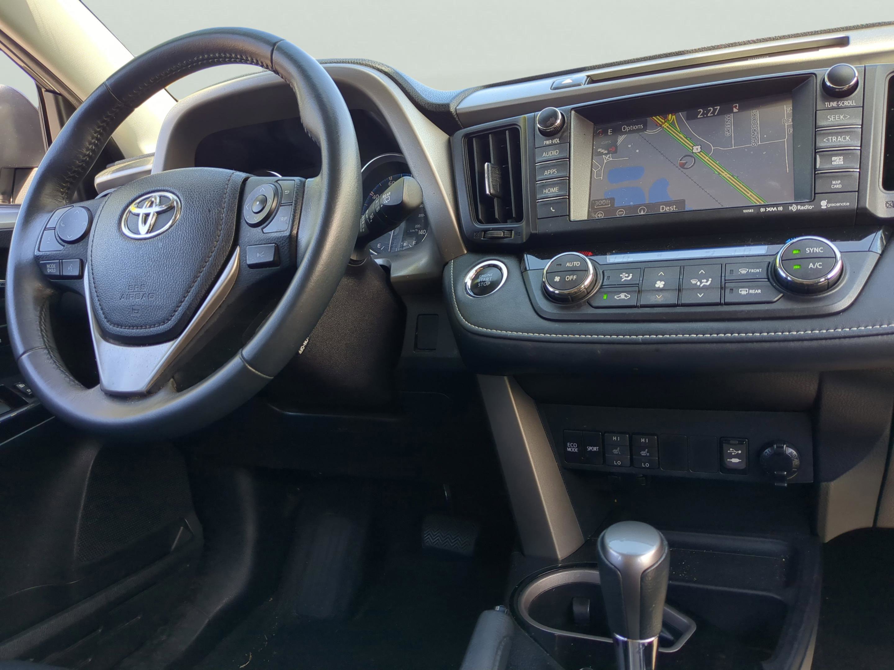 Used 2016 Toyota RAV4 Limited FWD image 10