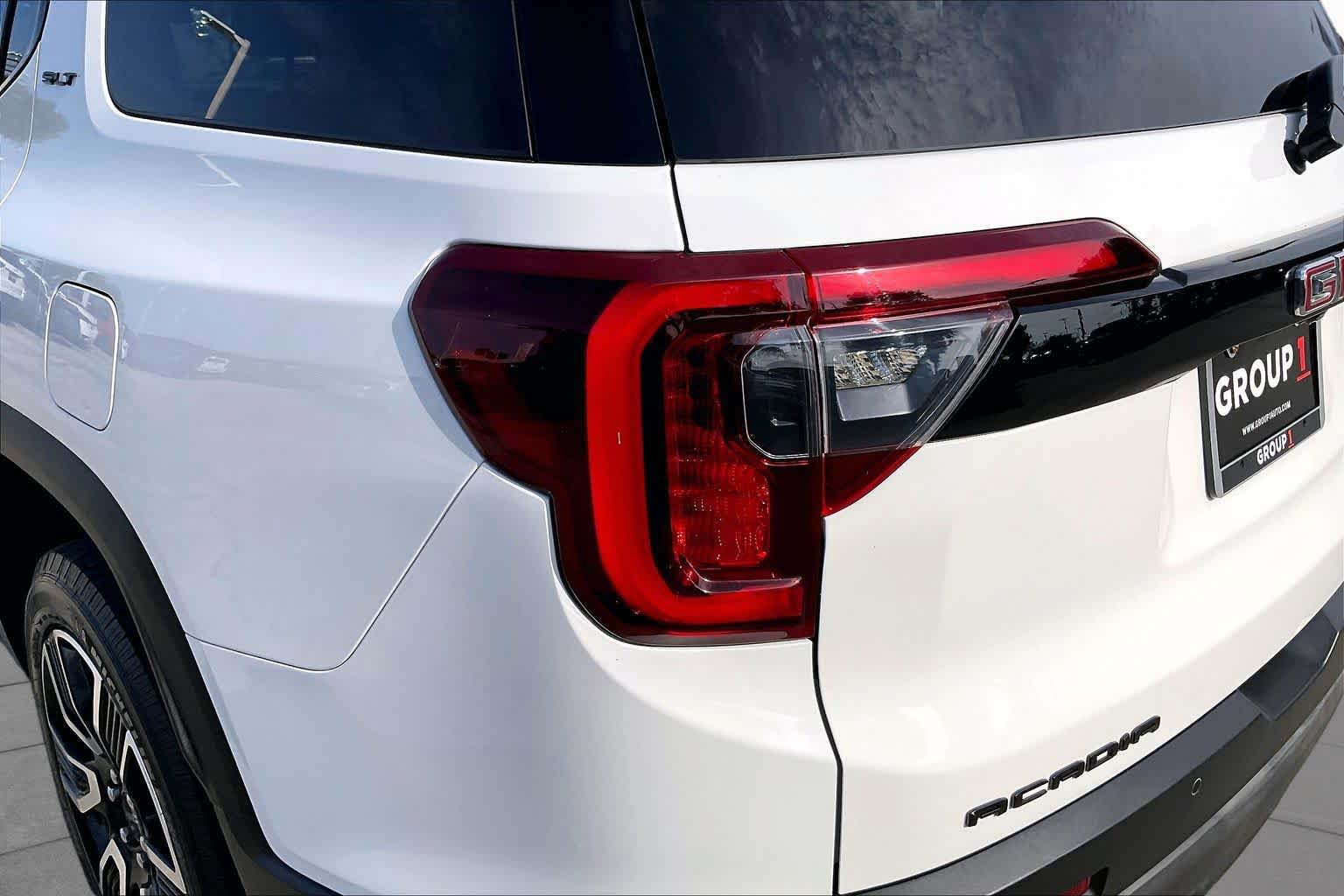 Used 2021 GMC Acadia SLT w/ Elevation Edition FWD image 24