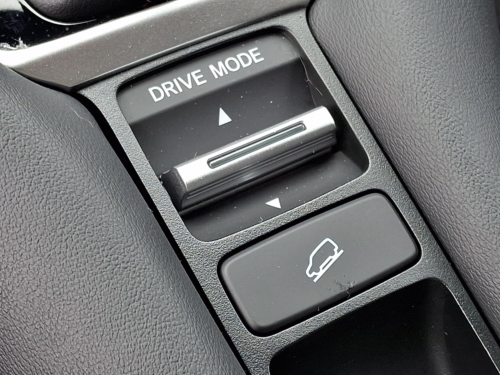 Certified 2025 Honda HR-V Sport image 25